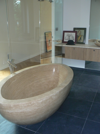 ézsé custom made bath tub